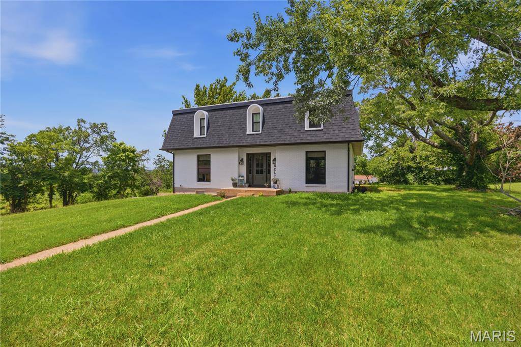 301 Sunset LN, Potosi, MO 63664