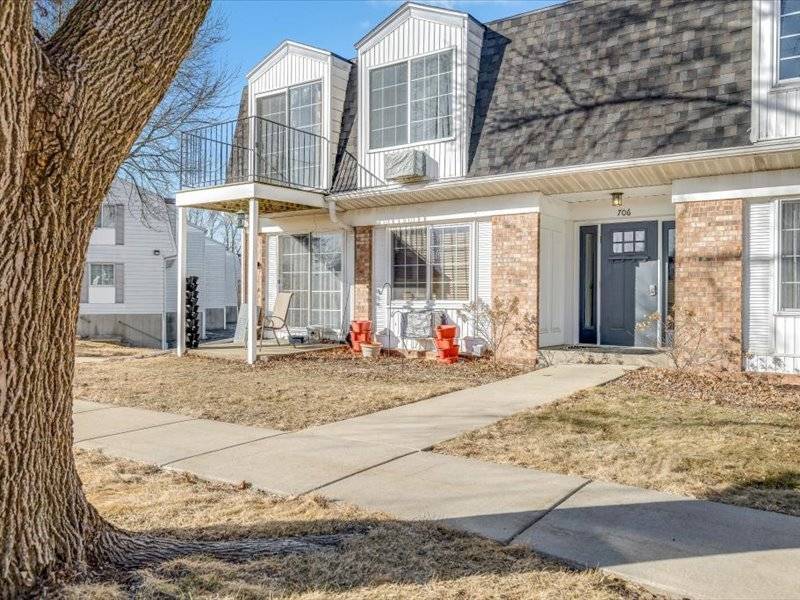 706 Kiwanis DR #4, Freeport, IL 61032