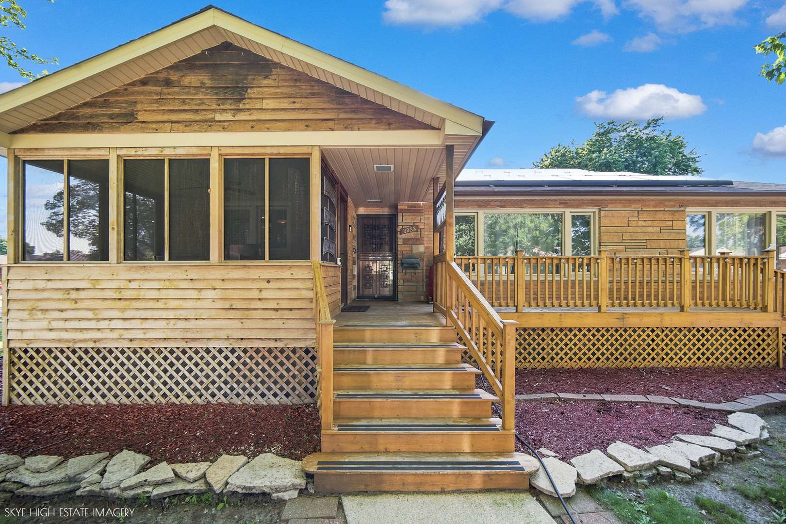 3032 W 100th PL, Evergreen Park, IL 60805