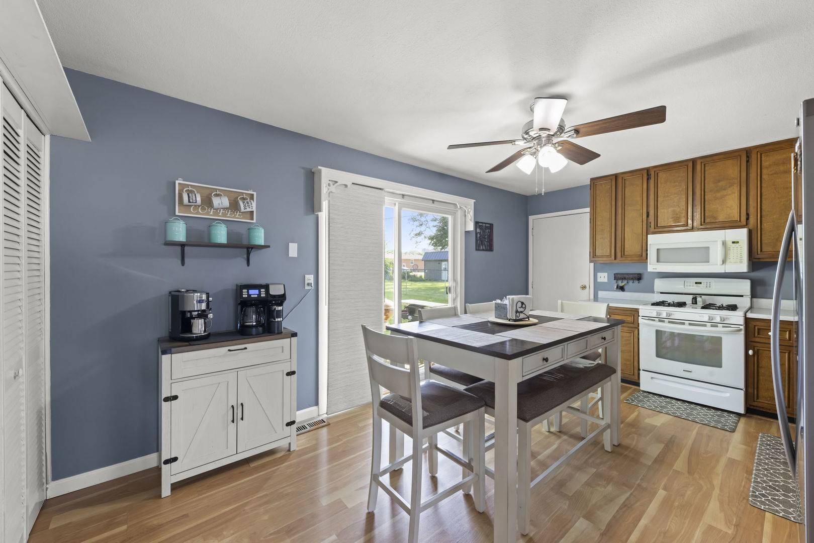 476 E 3rd ST, Herscher, IL 60941