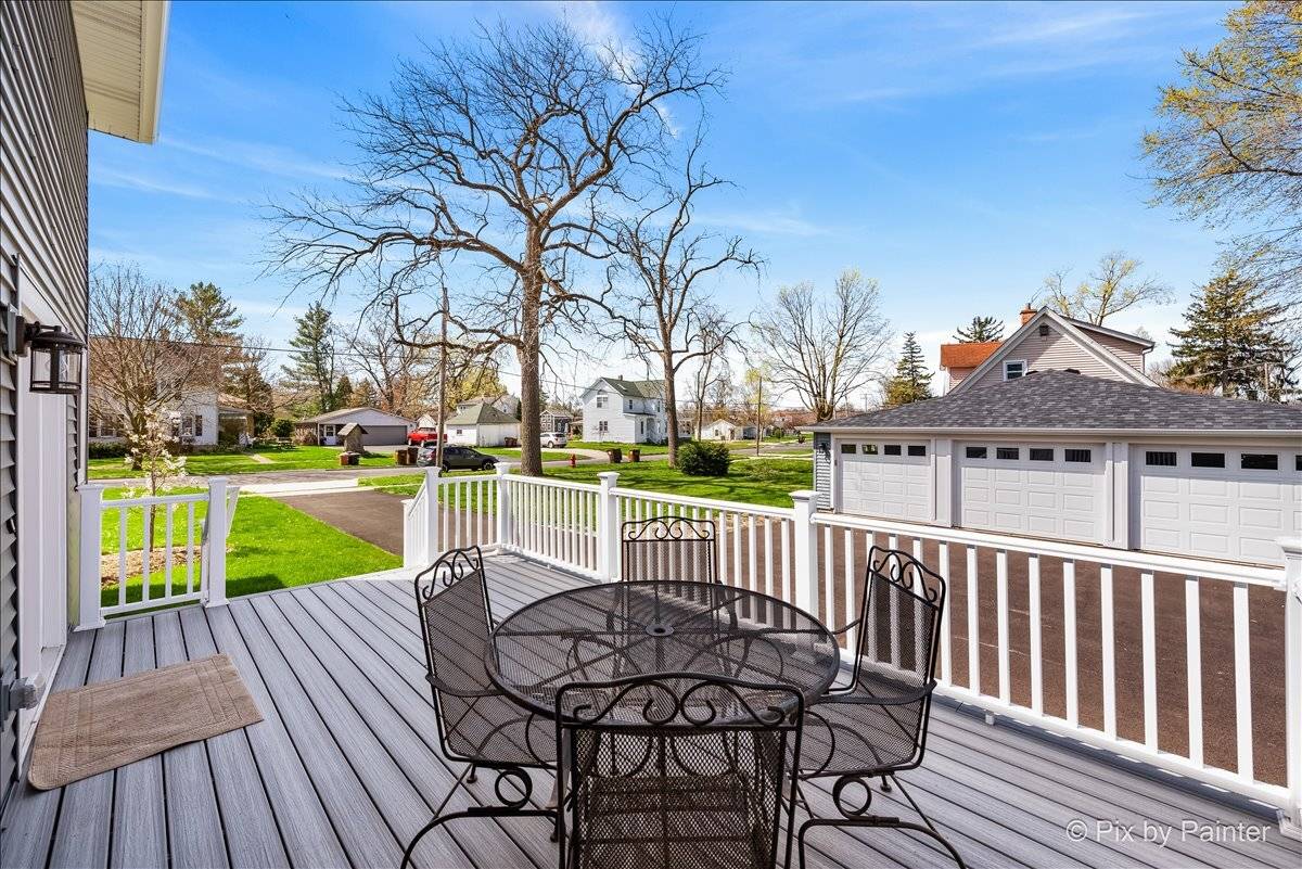 11113 S MYRTLE ST, Huntley, IL 60142