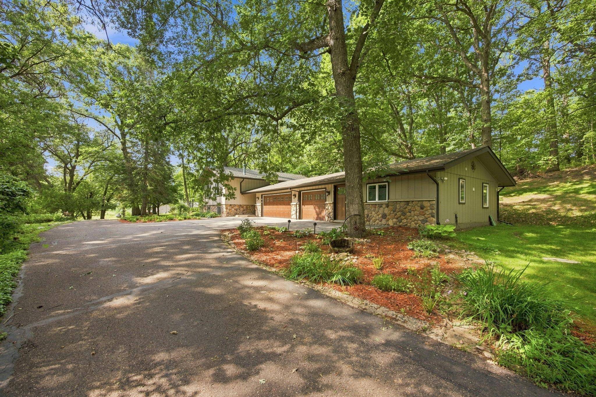 9765 261st AVE NW, Zimmerman, MN 55398