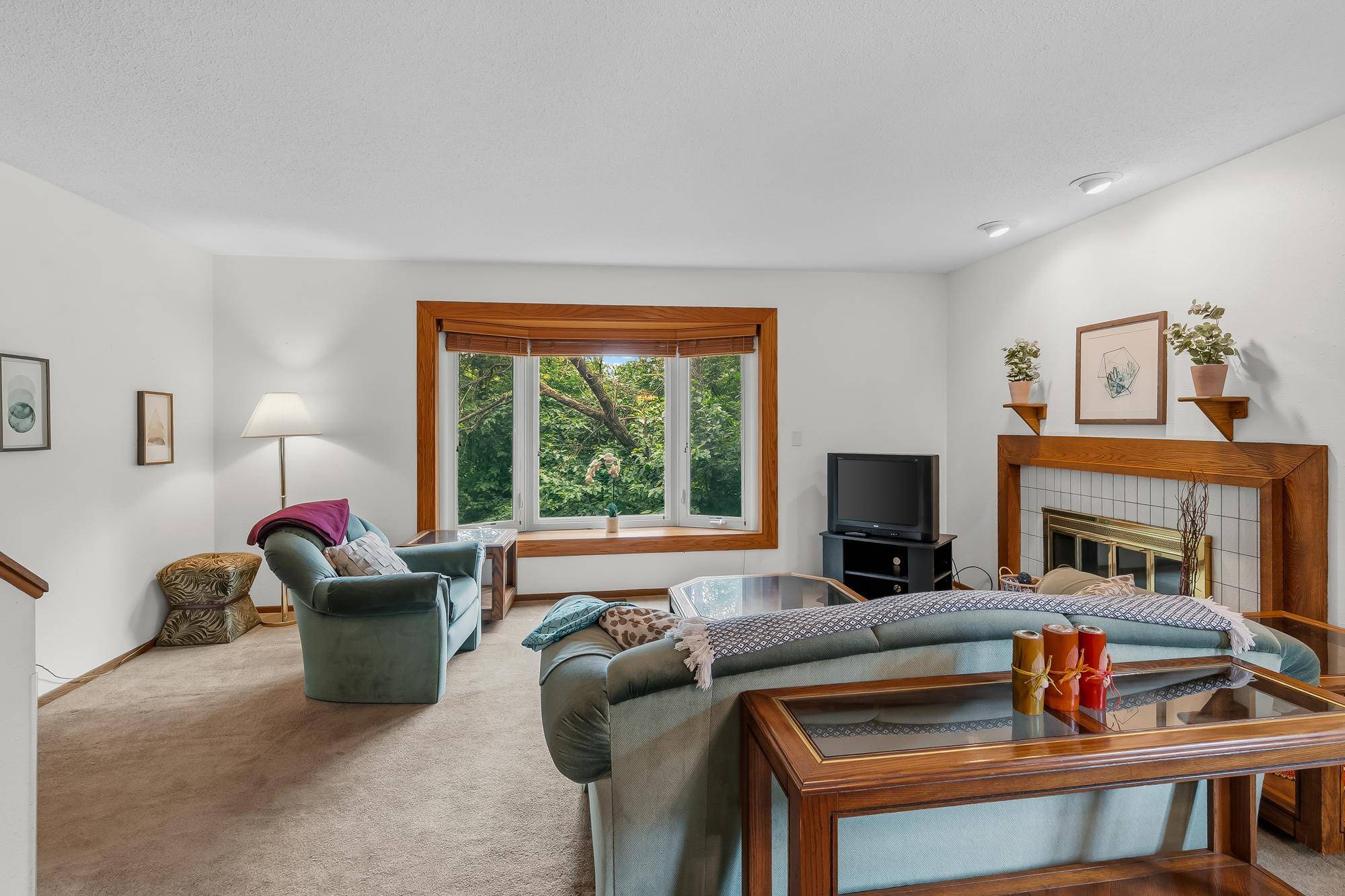 2420 Mendelssohn LN N #5, Golden Valley, MN 55427