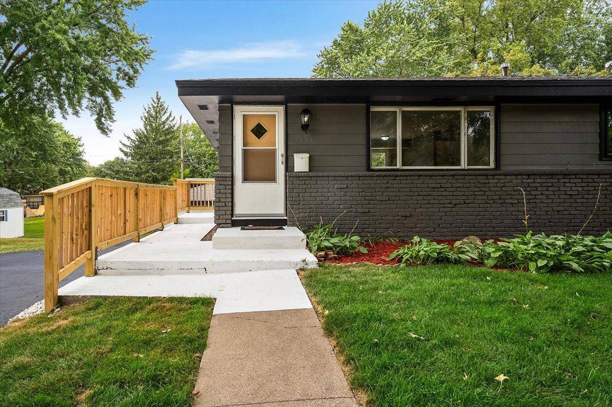 1401 Winnetka AVE N, Golden Valley, MN 55427