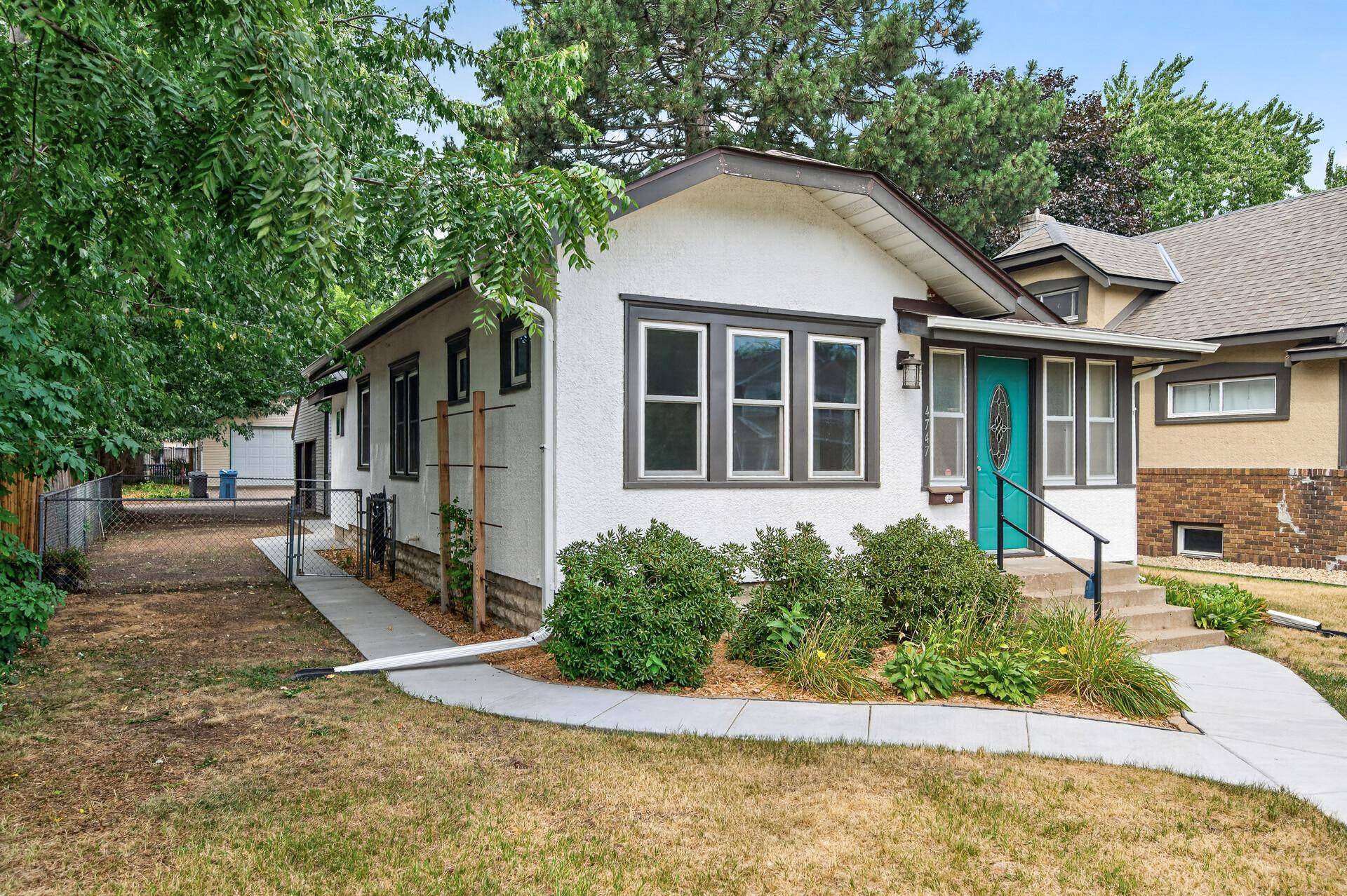 4747 Camden AVE N, Minneapolis, MN 55430