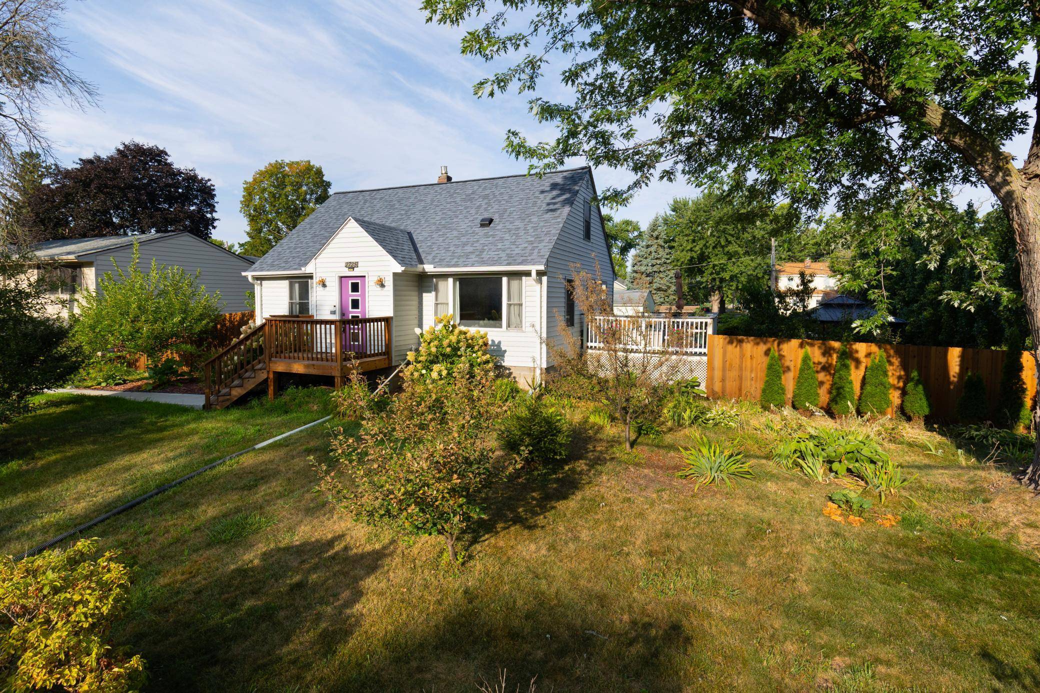 2725 Division ST N, North Saint Paul, MN 55109
