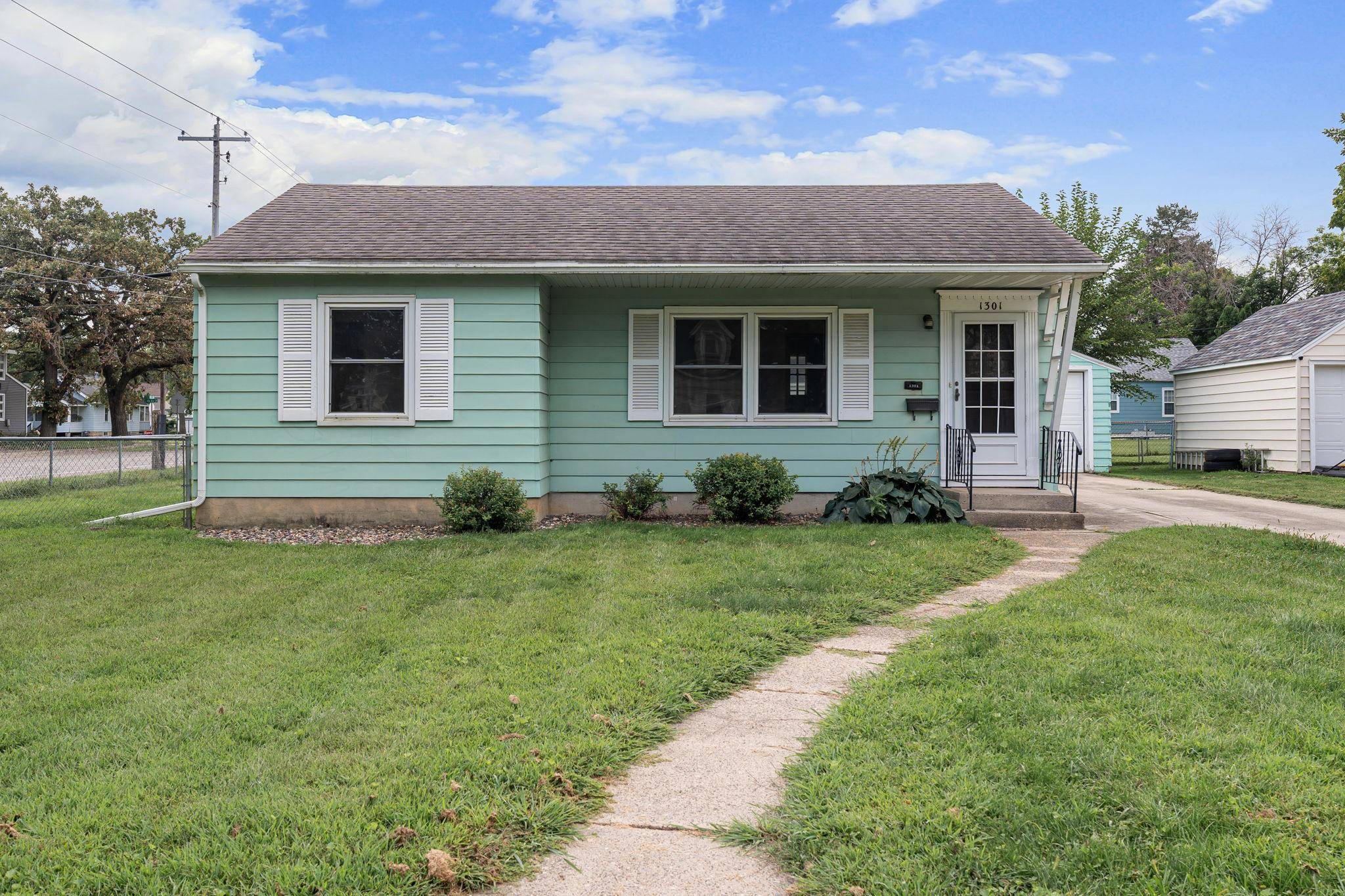 1301 3rd AVE SW, Austin, MN 55912