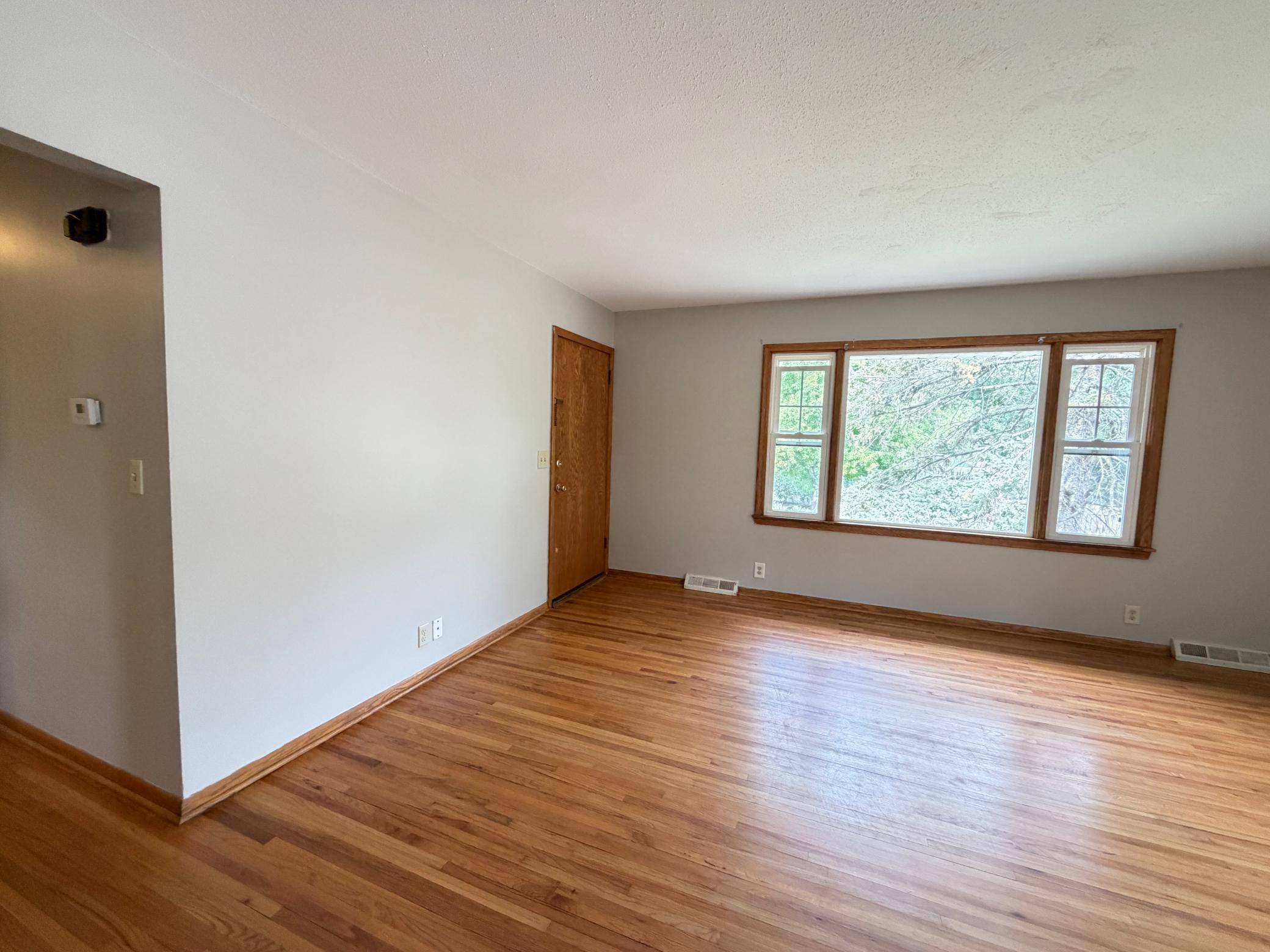421 W 74th ST, Richfield, MN 55423
