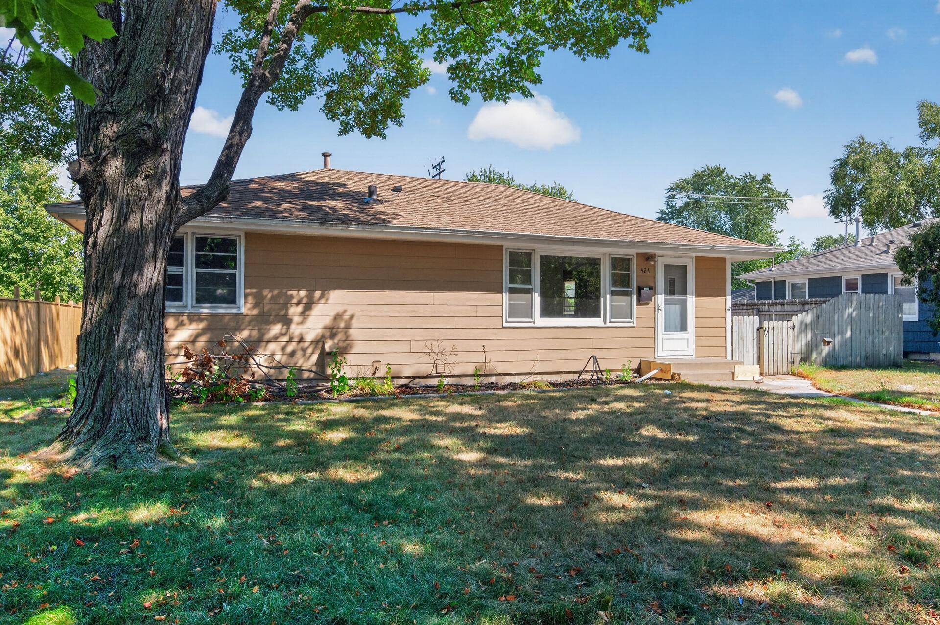 424 4th AVE NE, Osseo, MN 55369