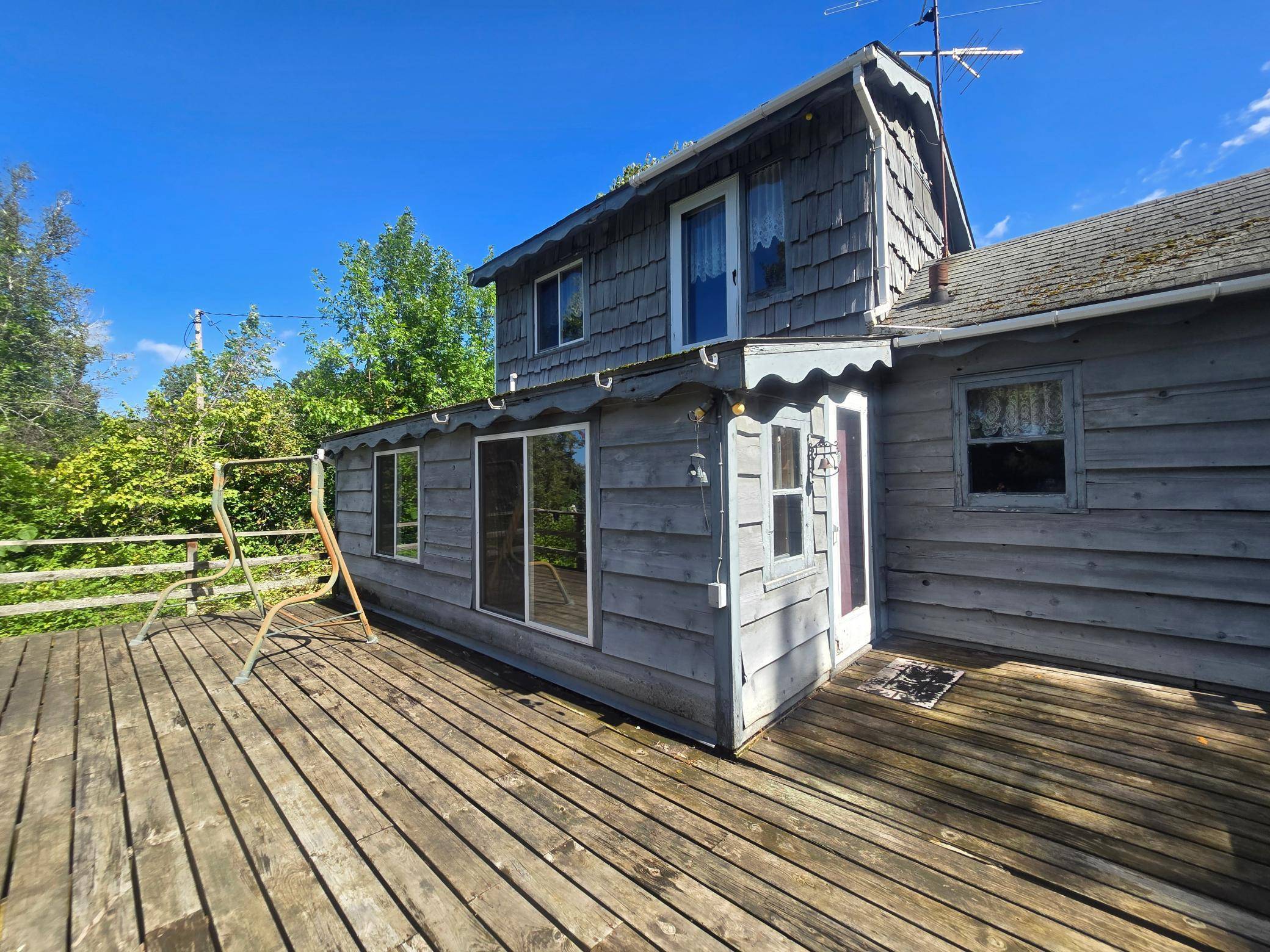 23140 Oak LN, Bovey, MN 55709