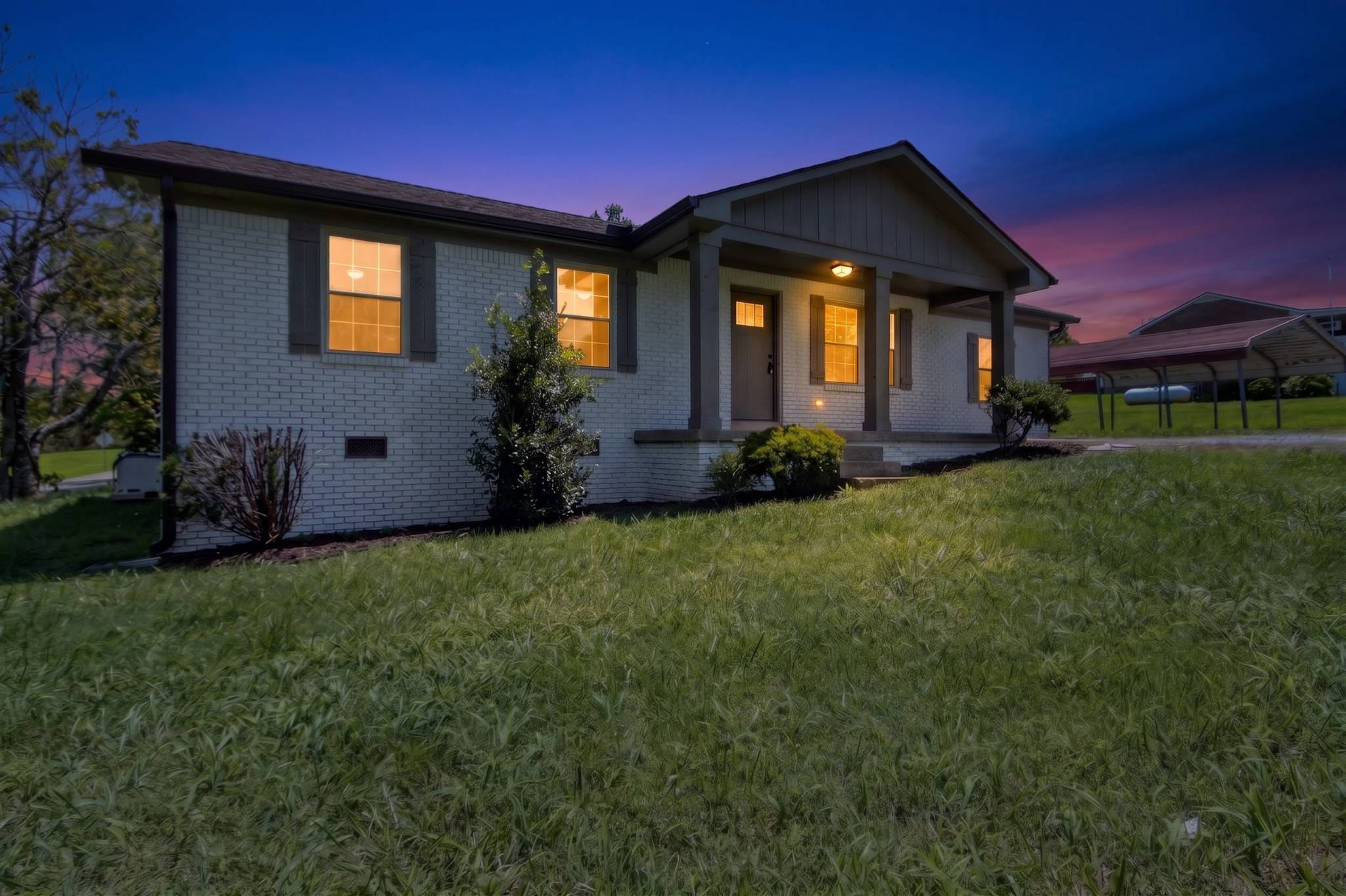 210 Crenshaw Rd, Hartsville, TN 37074
