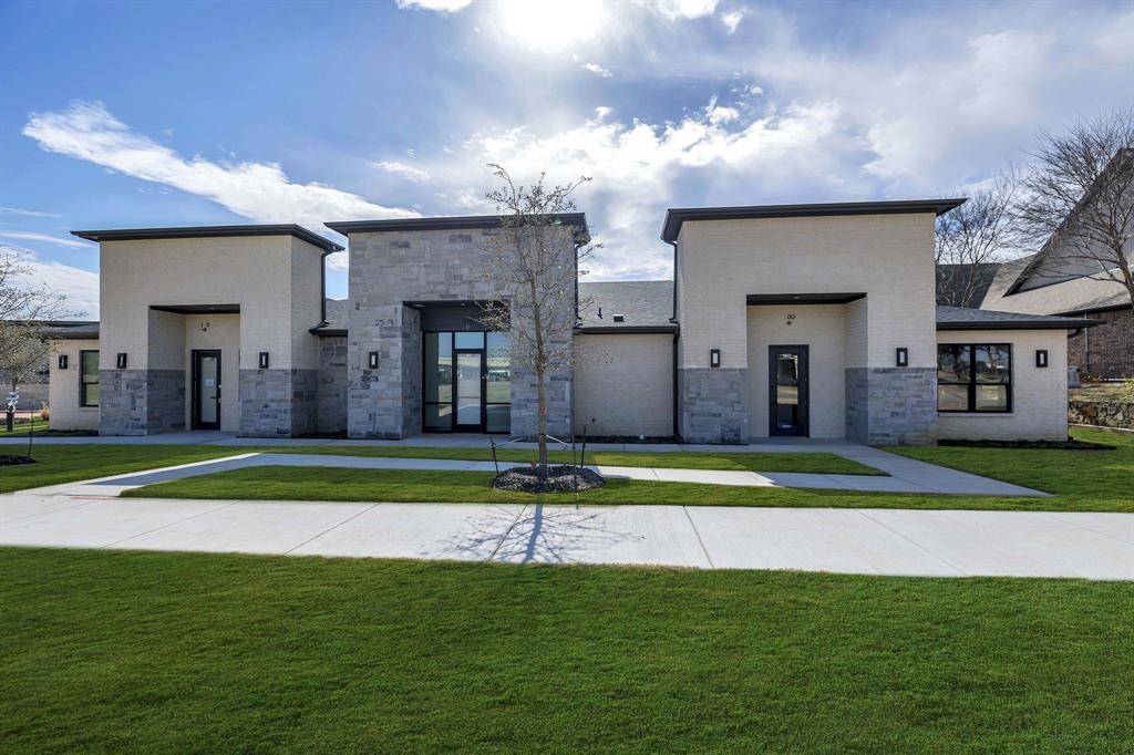 1701 Fountainview Drive, Mansfield, TX 76063