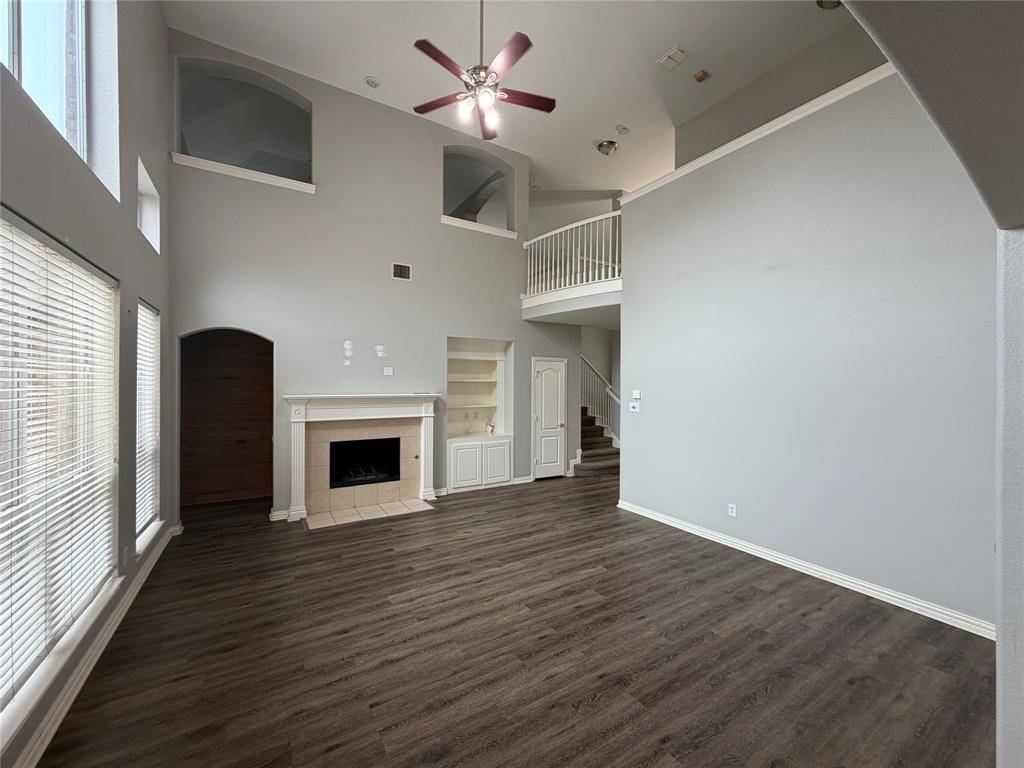 1055 Heathrow Drive, Frisco, TX 75036
