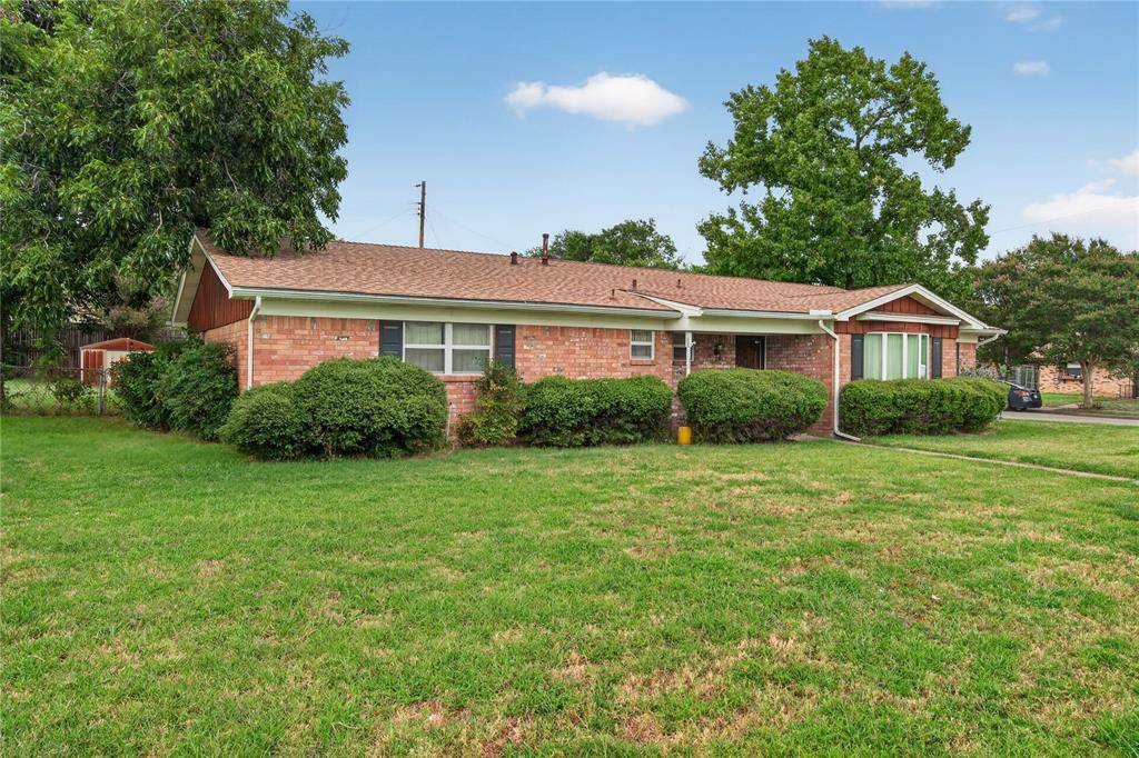 1605 Weathered Street, Irving, TX 75062