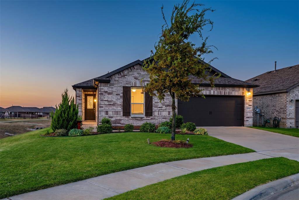 2701 Webb Avenue, Aubrey, TX 76227