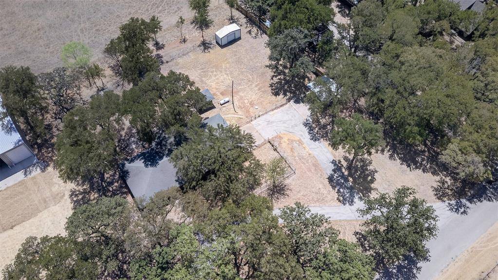 161 Tomlinson Road, Granbury, TX 76049