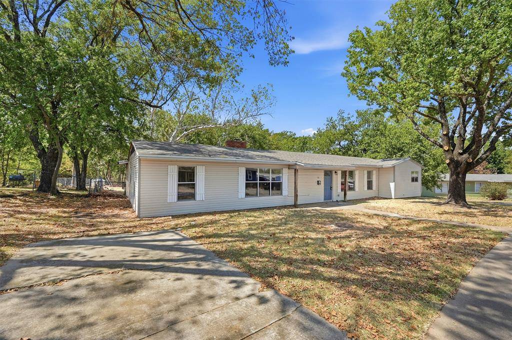 13 MacArthur Drive, Denison, TX 75020
