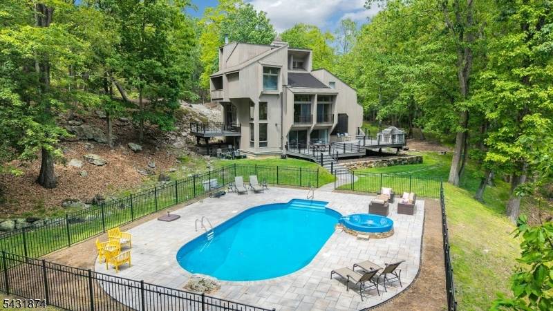 5 Audubon Trail, Boonton Twp., NJ 07005