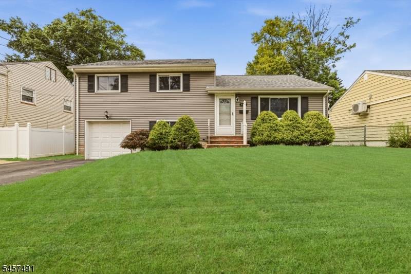 610 Academy Ter, Linden City, NJ 07036