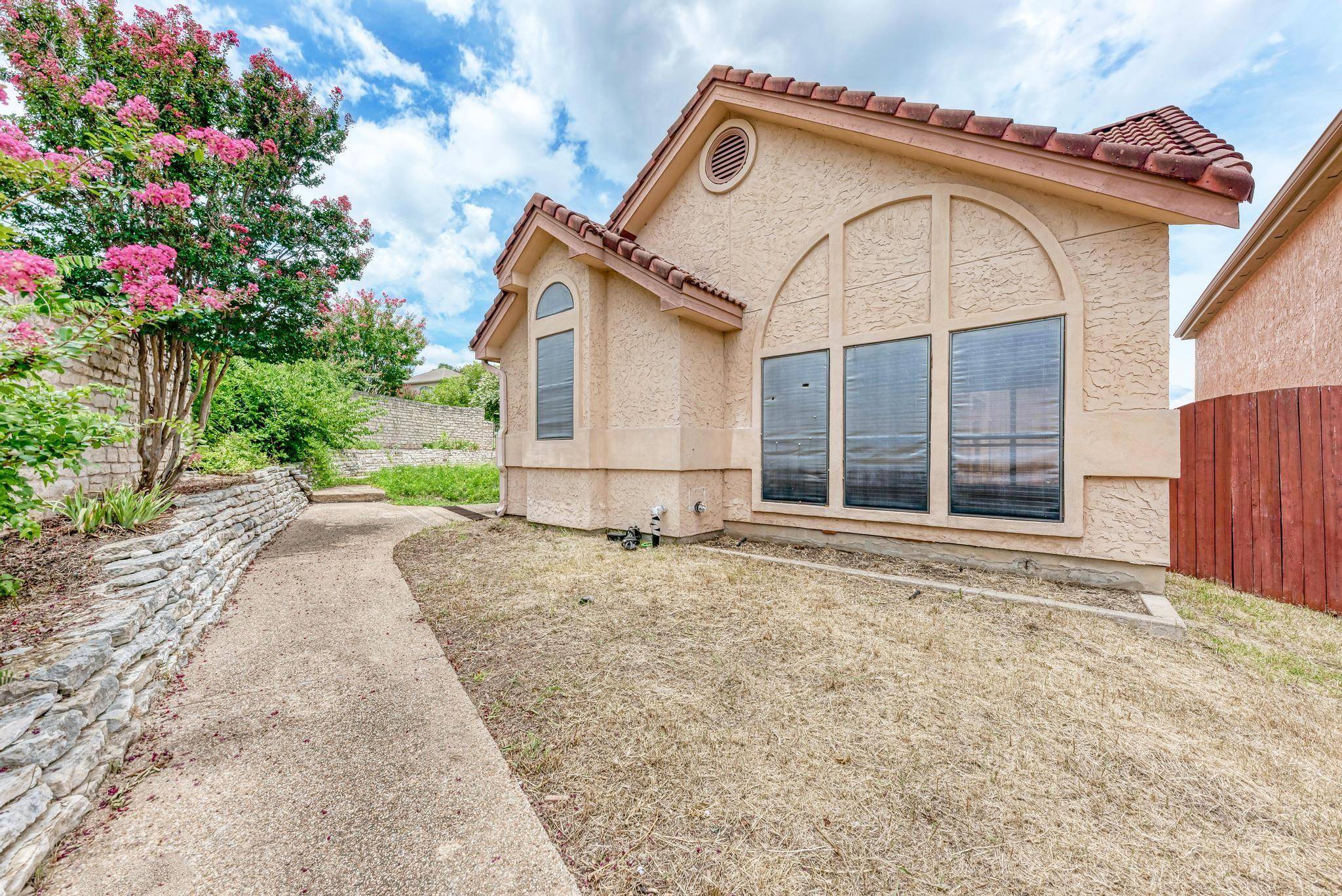 583 Rupen DR, Lakeway, TX 78734