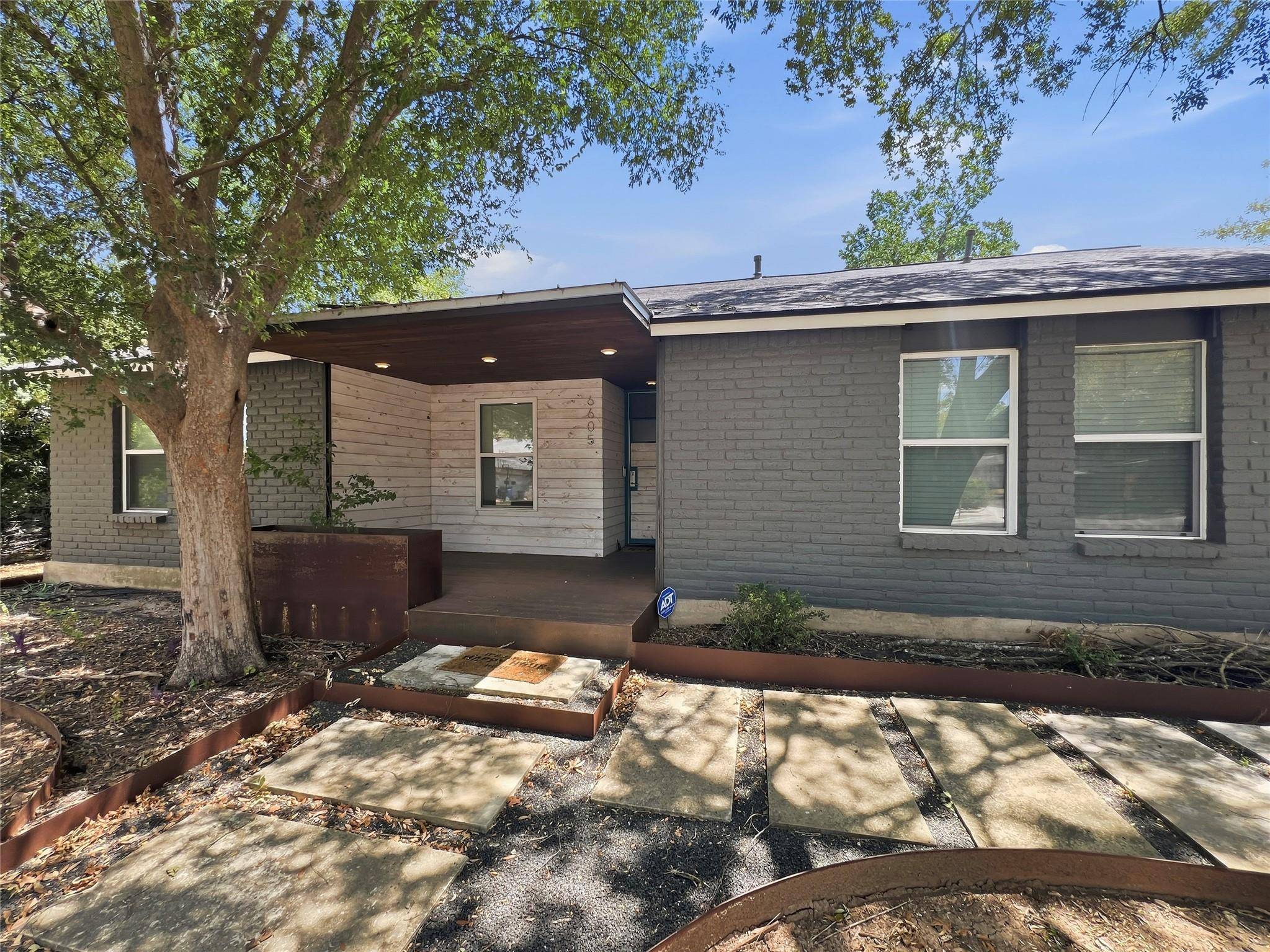 6605 Clubway LN, Austin, TX 78745