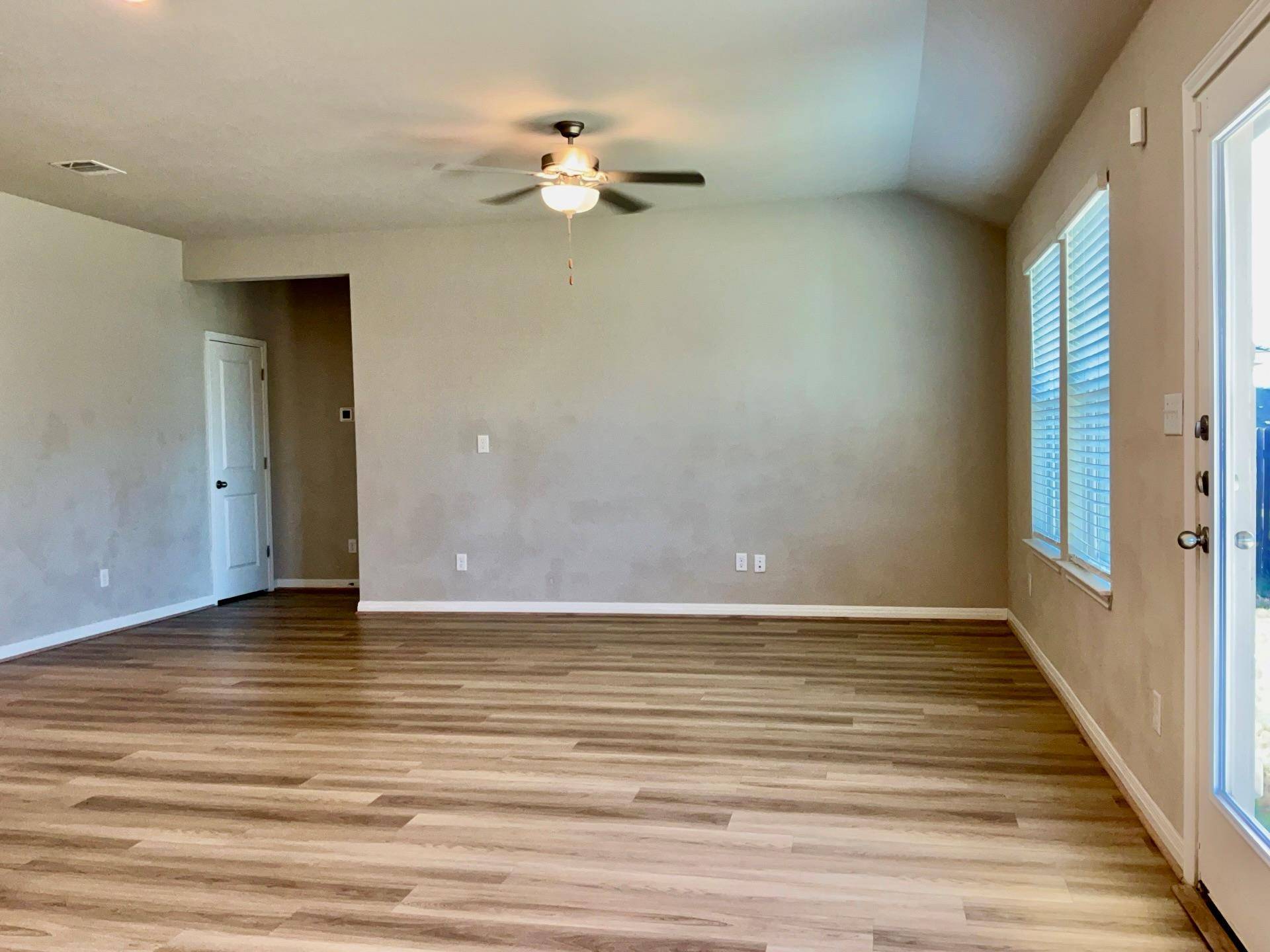 1013 Otello WAY, Hutto, TX 78634