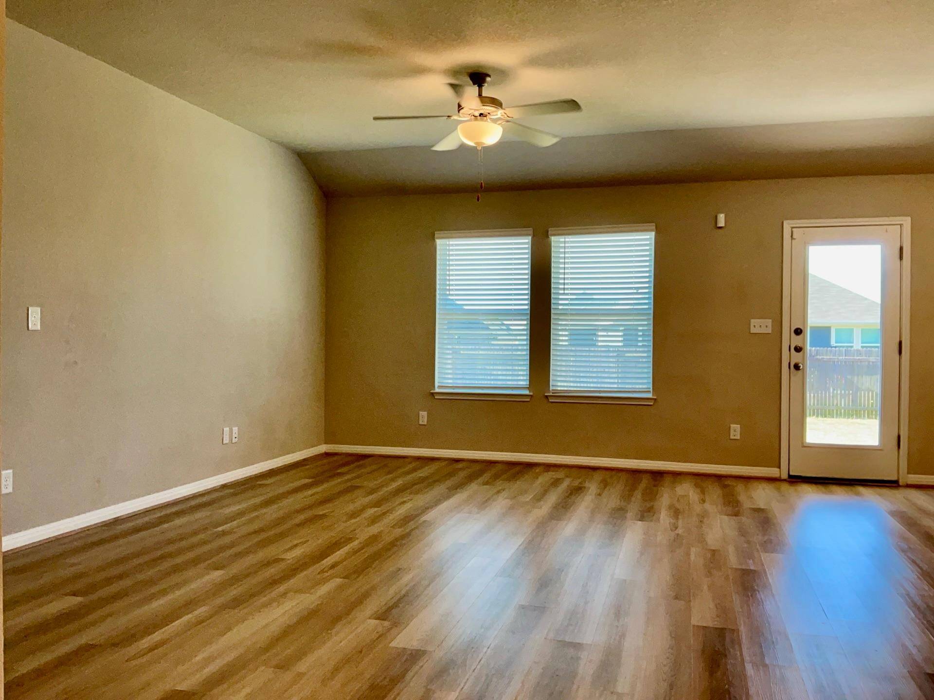 1013 Otello WAY, Hutto, TX 78634