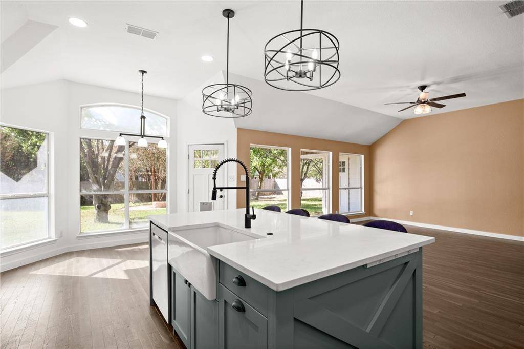 316 Poppy CV, Buda, TX 78610