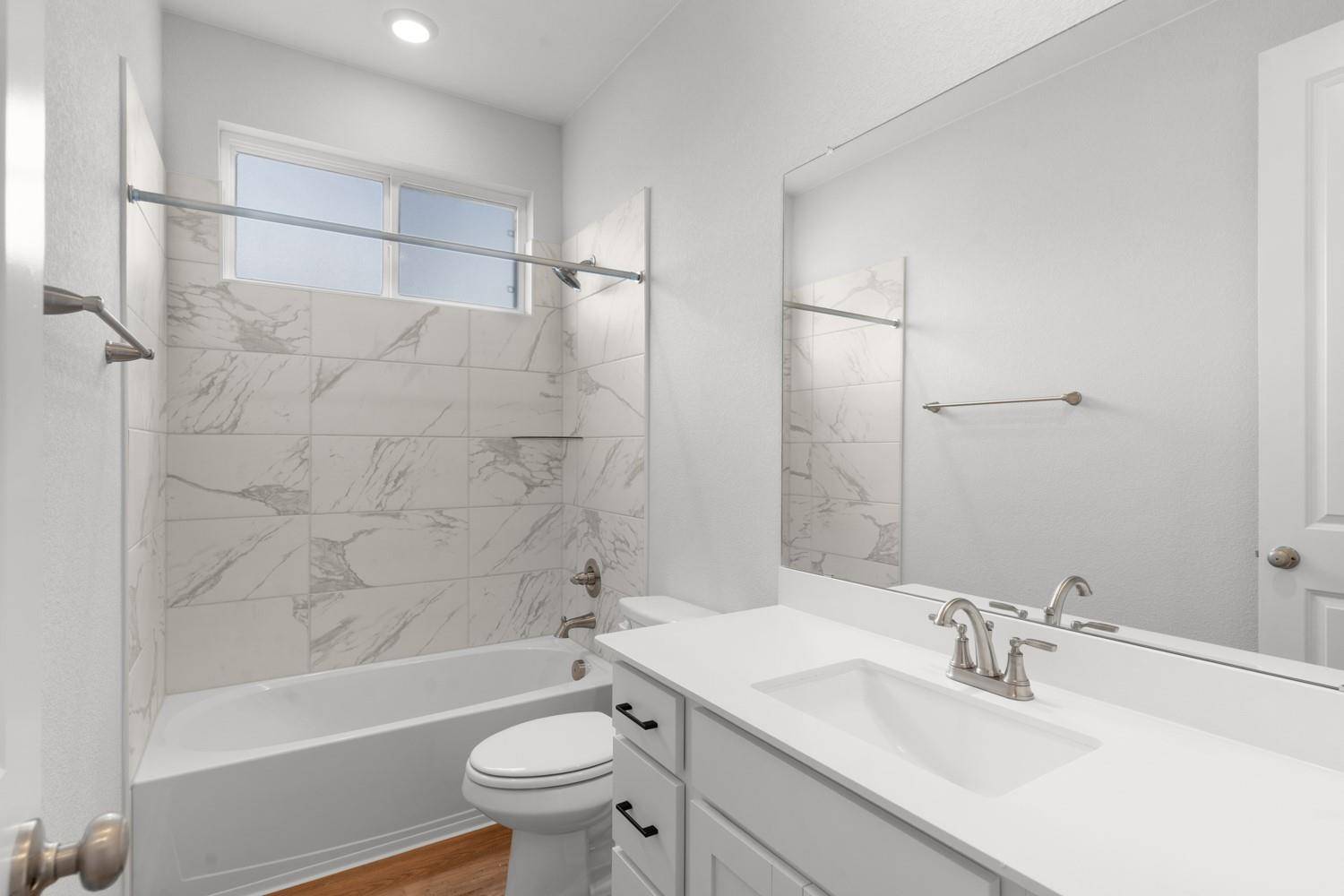 236 Borrego BND, Liberty Hill, TX 78642