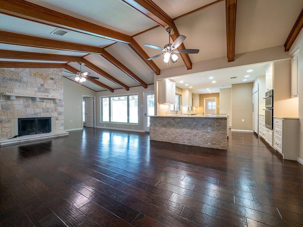 11905 Mustang Chase DR, Austin, TX 78727