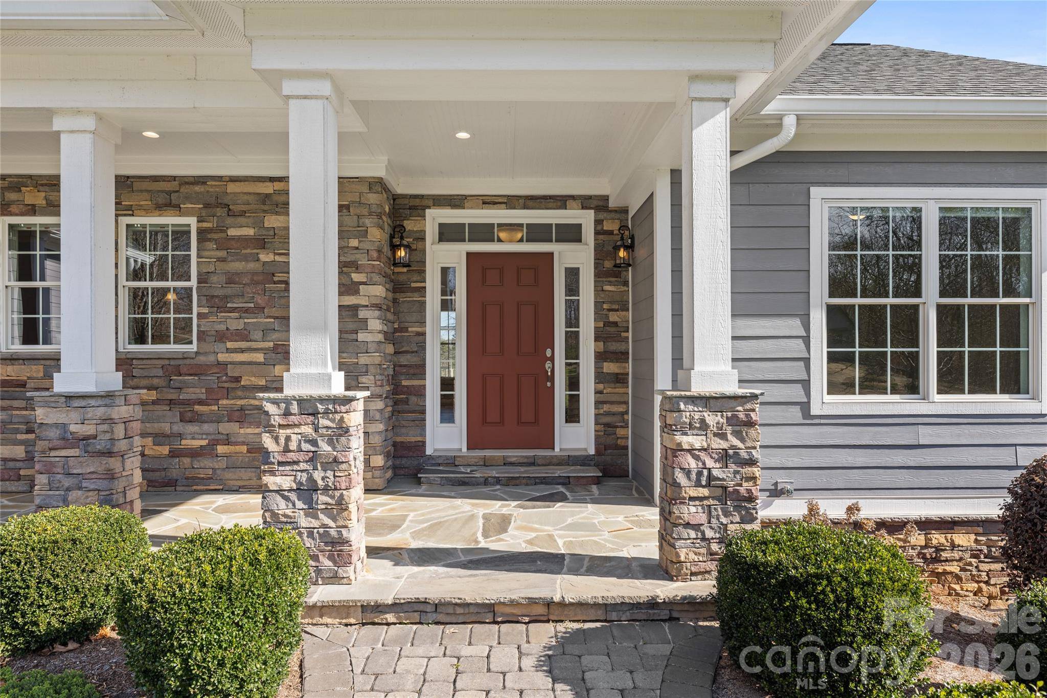 490 Mapleton LN, Columbus, NC 28722