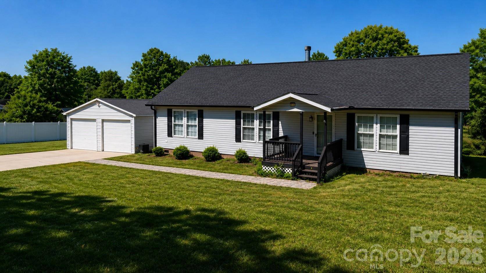 205 Moss DR, Concord, NC 28027