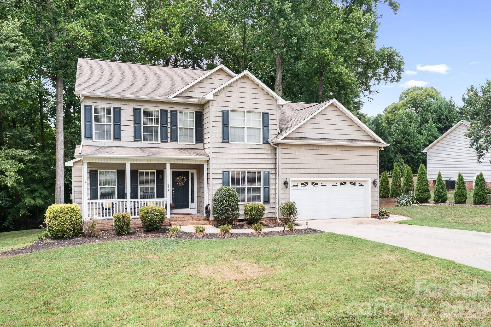 142 Valley Glen DR, Troutman, NC 28166