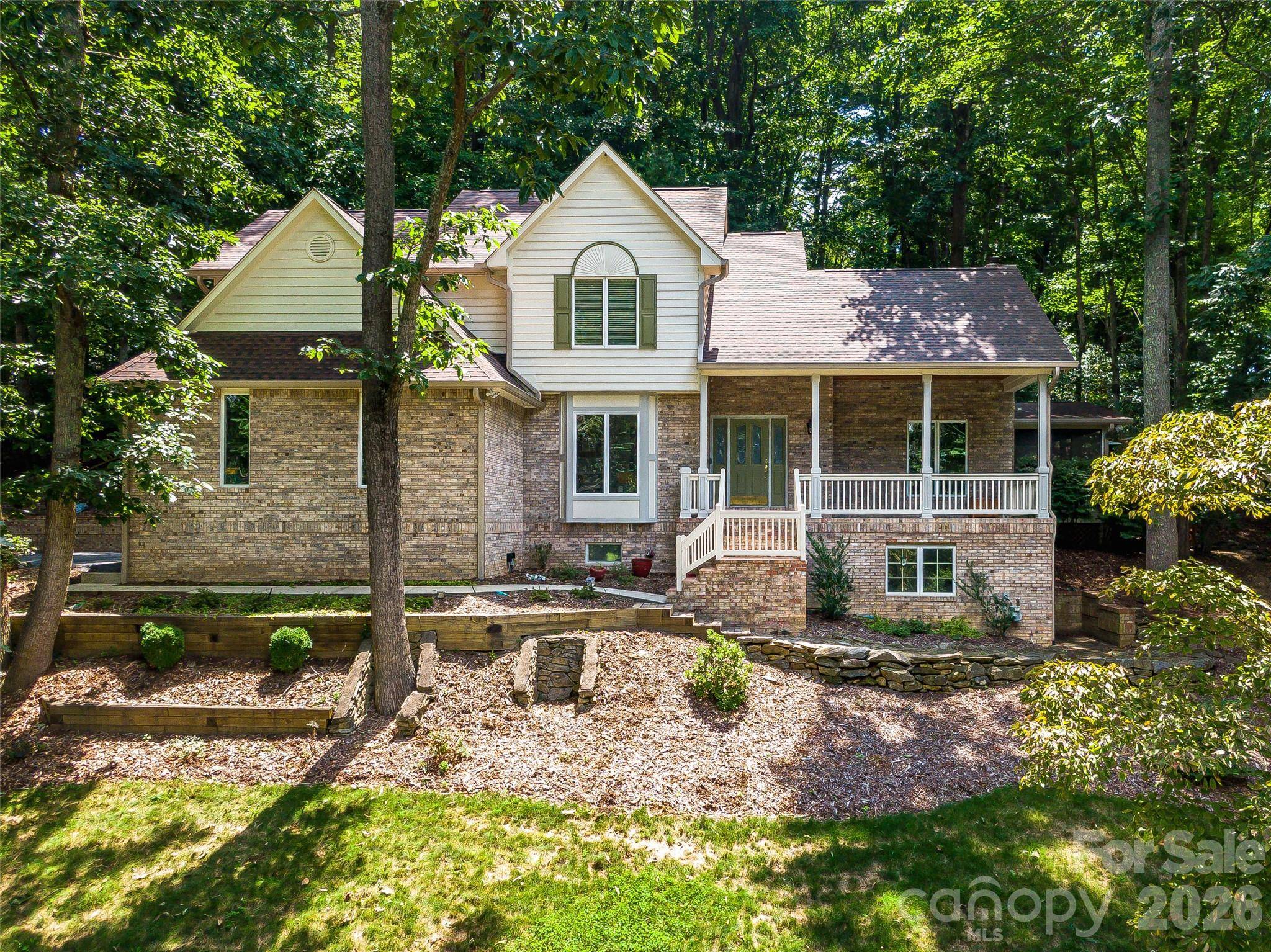 105 Galloway DR, Asheville, NC 28803