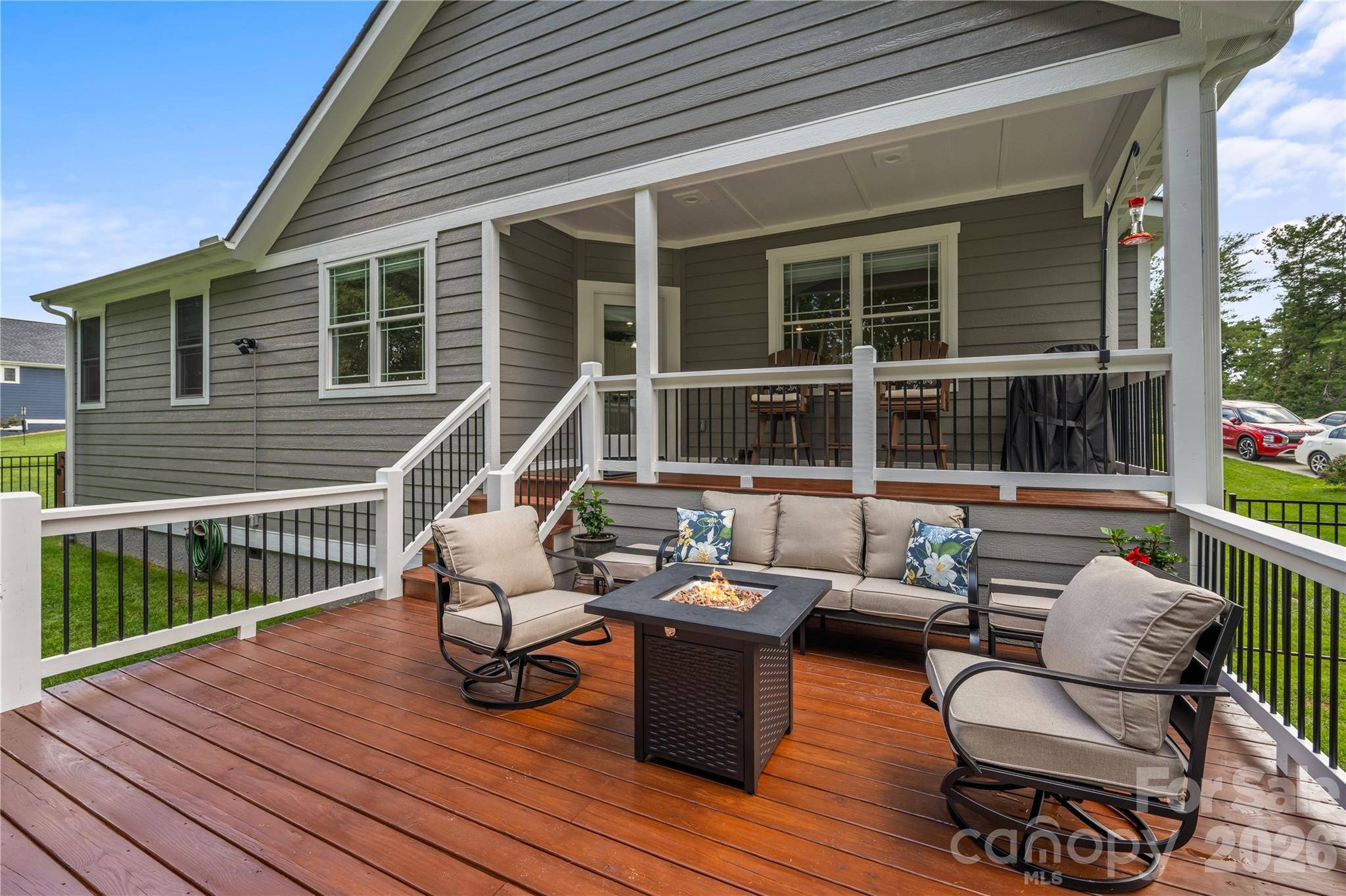 202 Windy Acres Knoll DR, Hendersonville, NC 28792