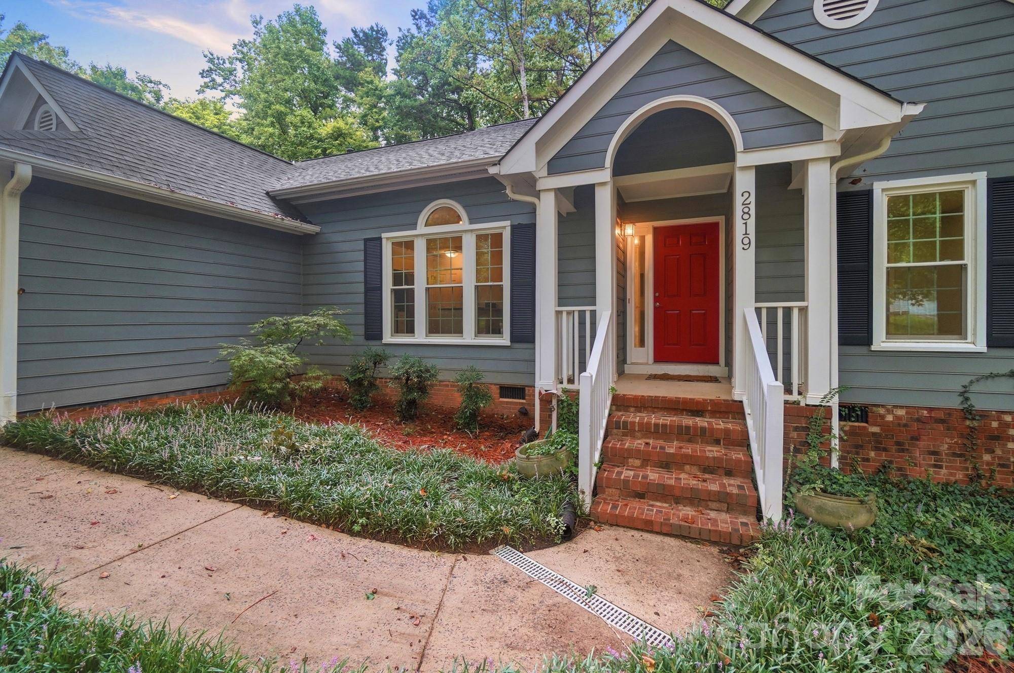 2819 Cedar Chase DR, Matthews, NC 28105