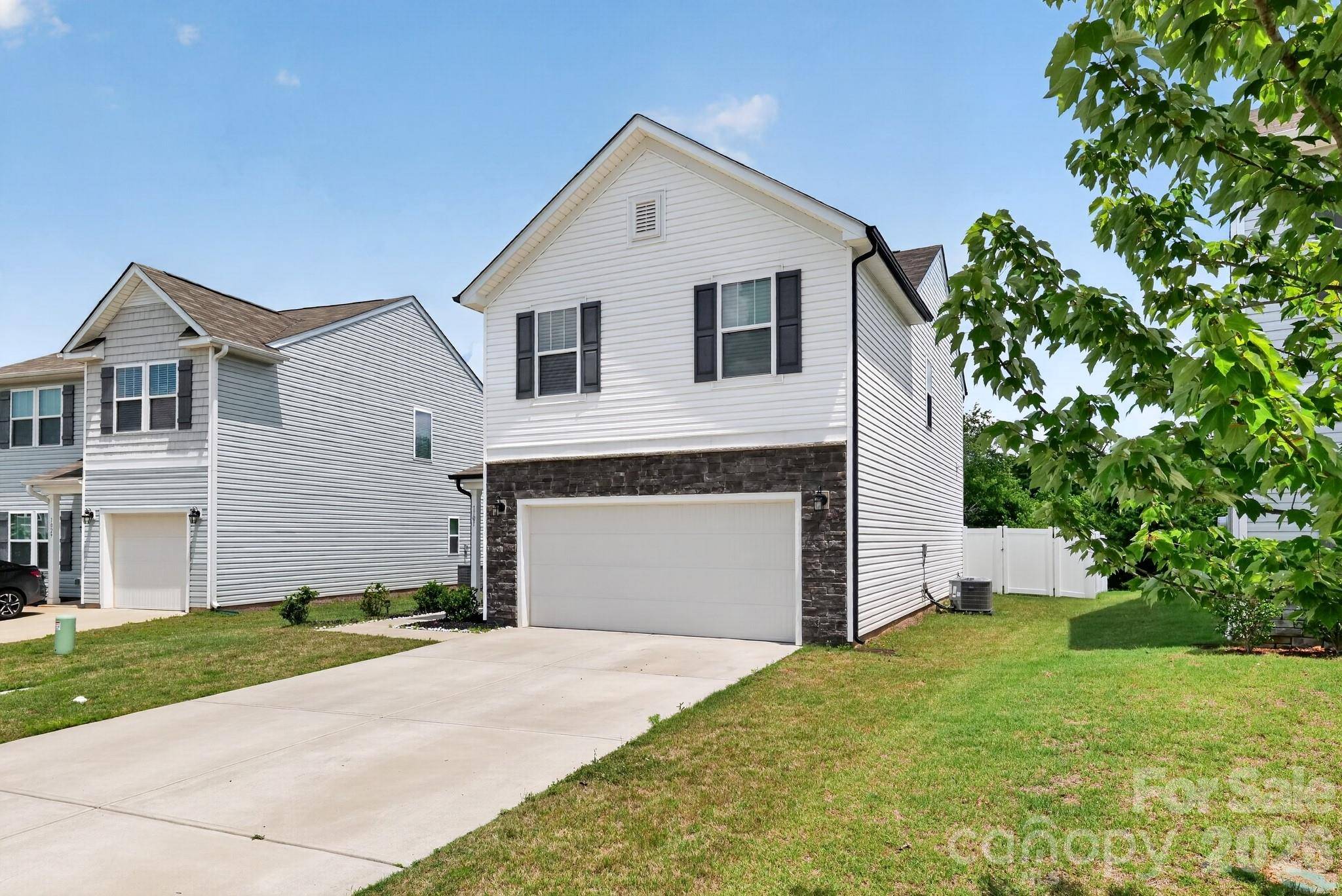 1101 Freeman View DR, Albemarle, NC 28001