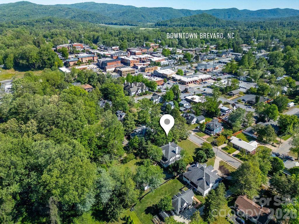 208 Probart ST, Brevard, NC 28712