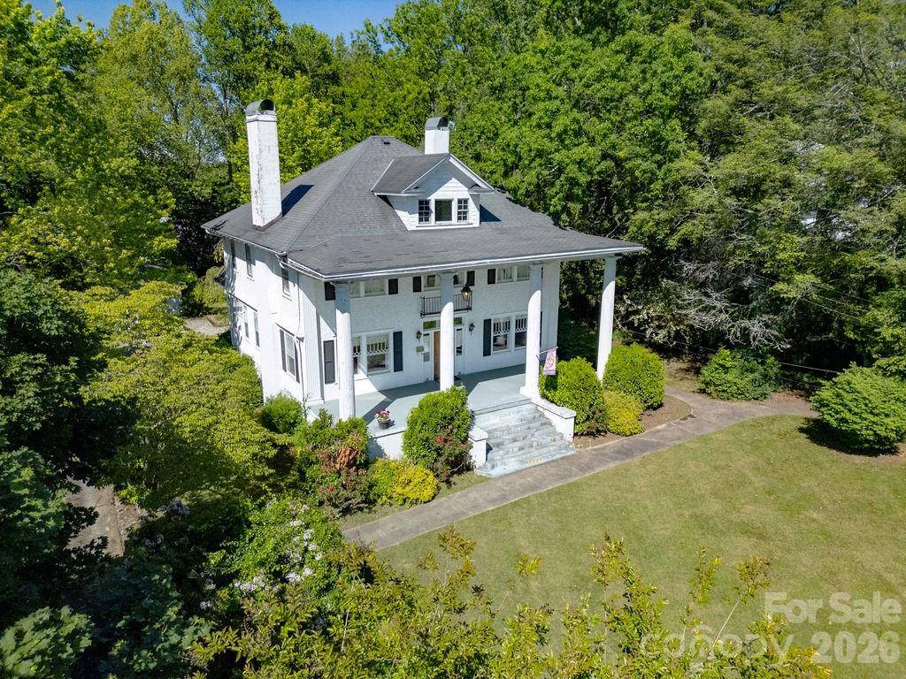208 Probart ST, Brevard, NC 28712