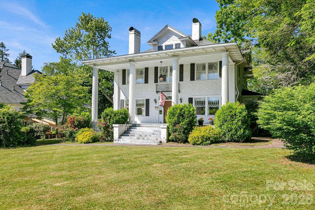 208 Probart ST, Brevard, NC 28712