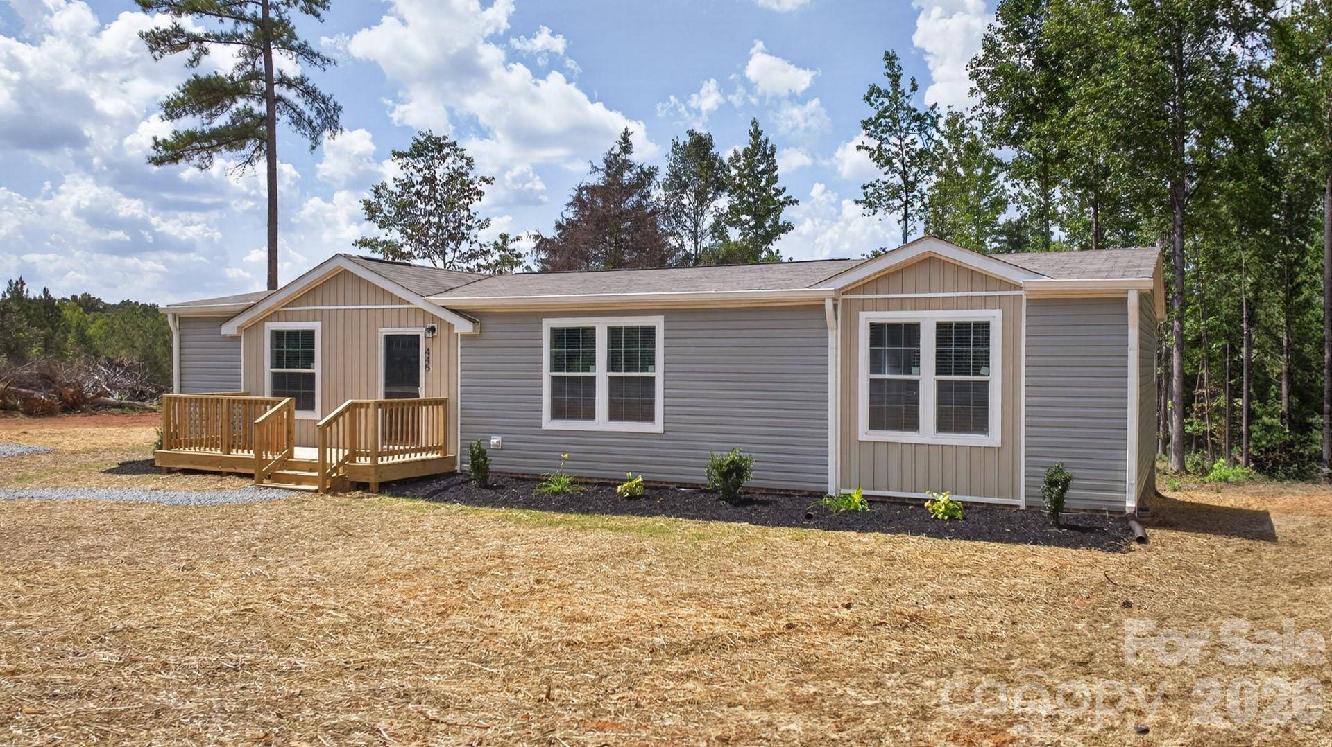 445 Kindley RD, Thomasville, NC 27360