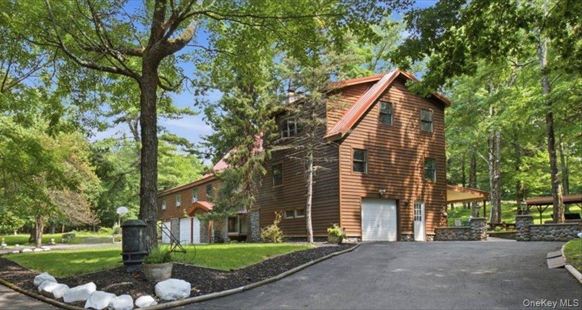 31 Favorito RD, Cairo, NY 12413