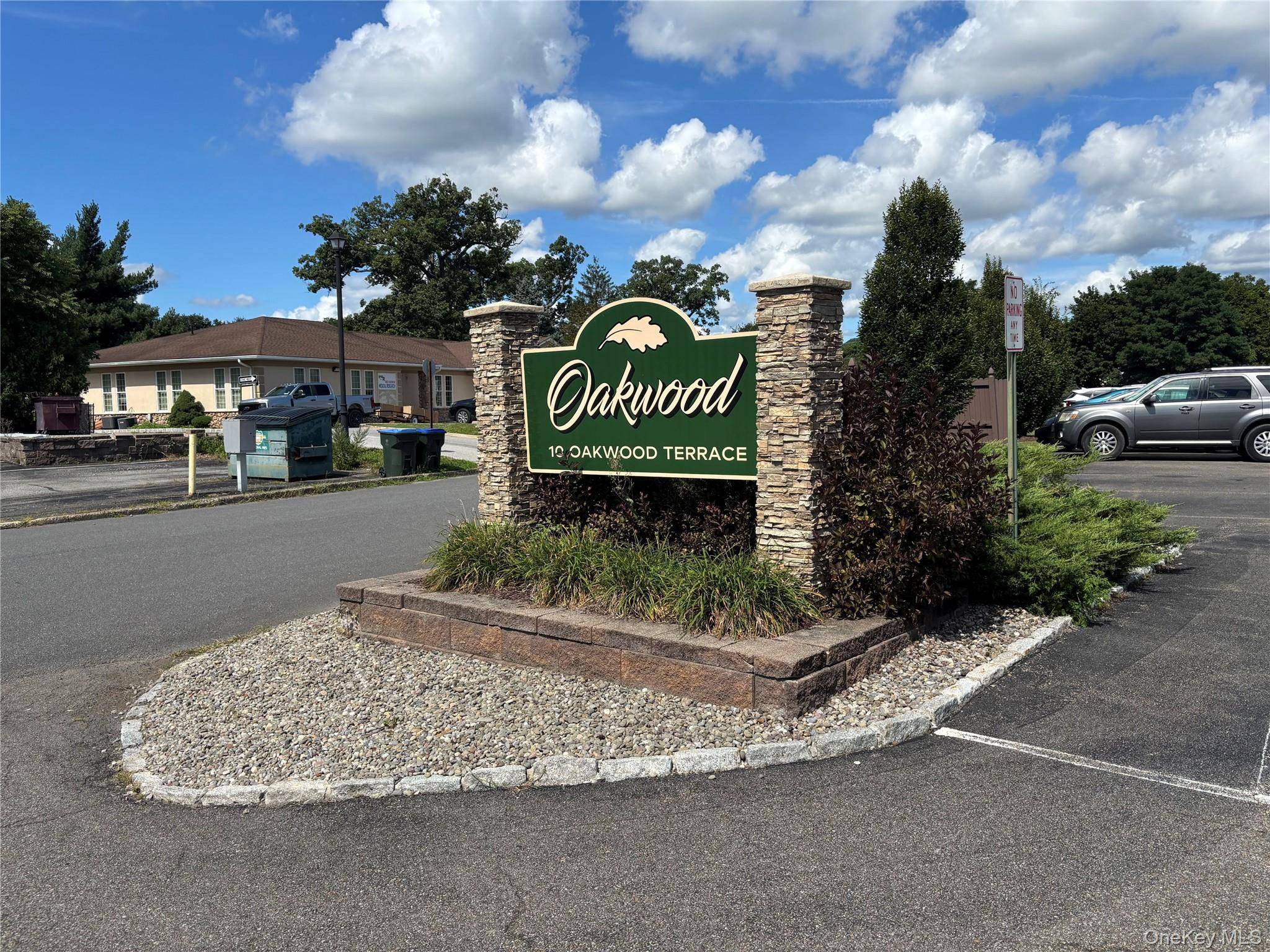 10 Oakwood Terrace #37, New Windsor, NY 12553