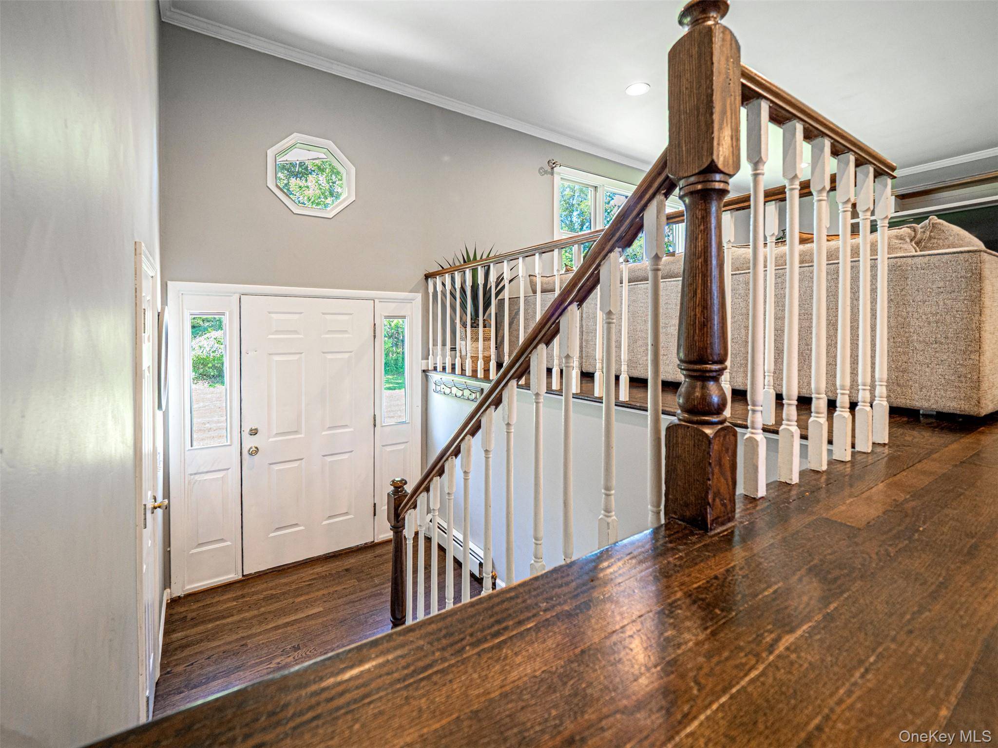 34 Waterbury RD, Warwick, NY 10990