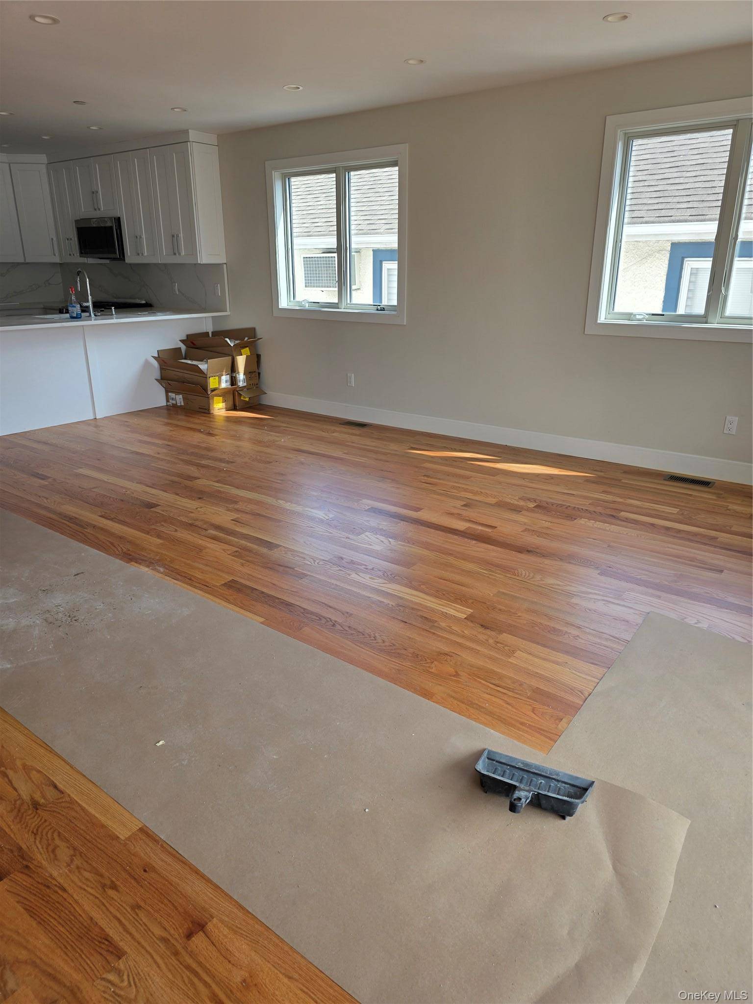 72 Ohio AVE #Lower, Long Beach, NY 11561