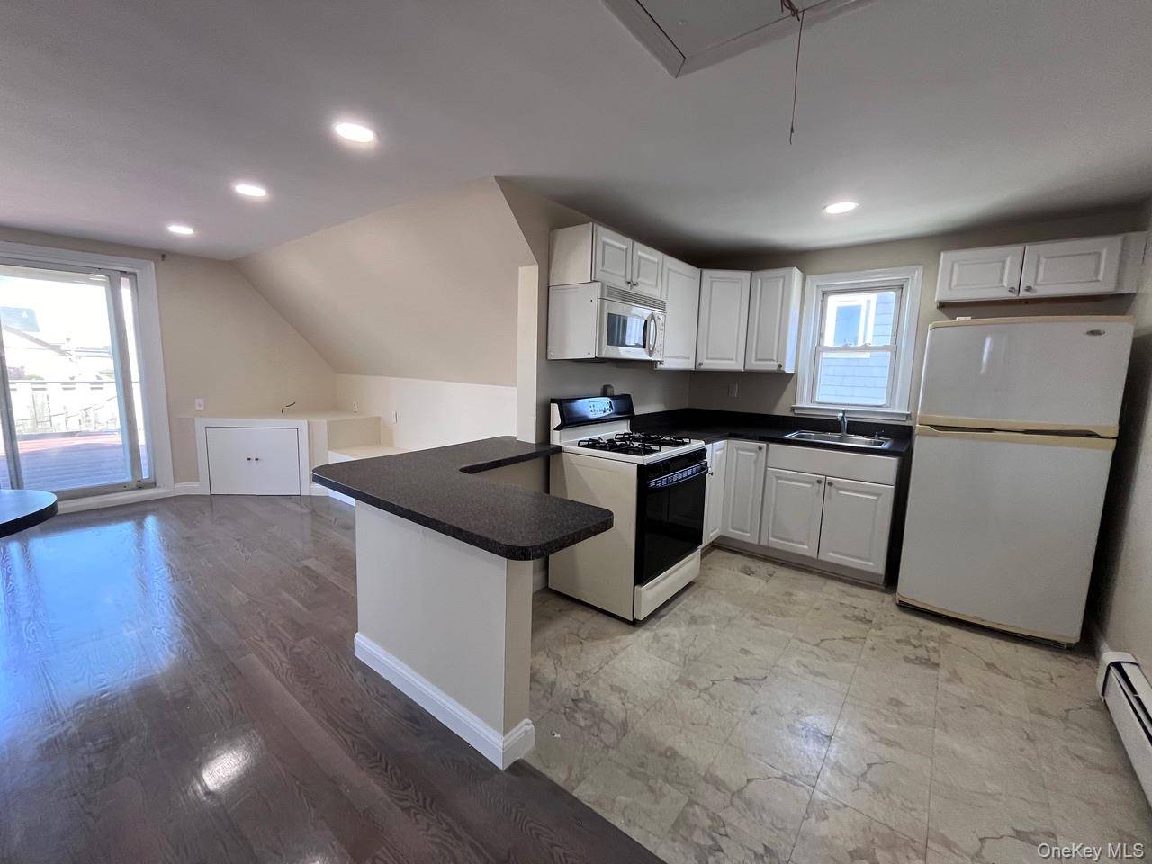 252 Lindell BLVD, Long Beach, NY 11561