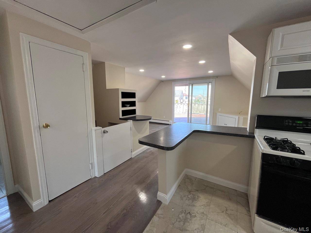252 Lindell BLVD, Long Beach, NY 11561