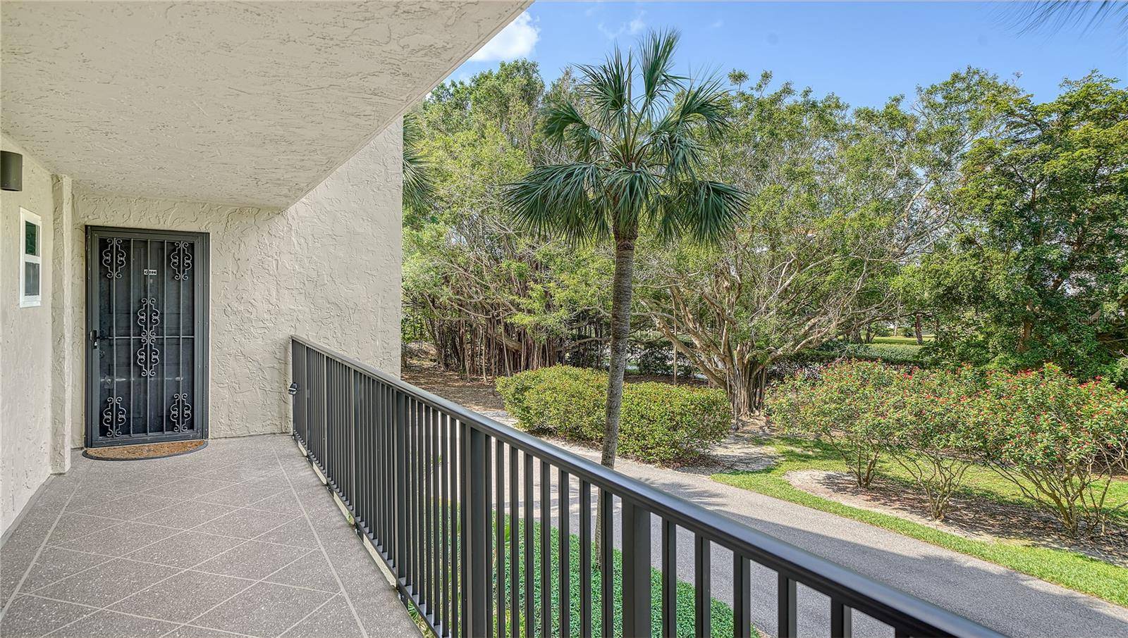 4500 GULF OF MEXICO DR #206, Longboat Key, FL 34228