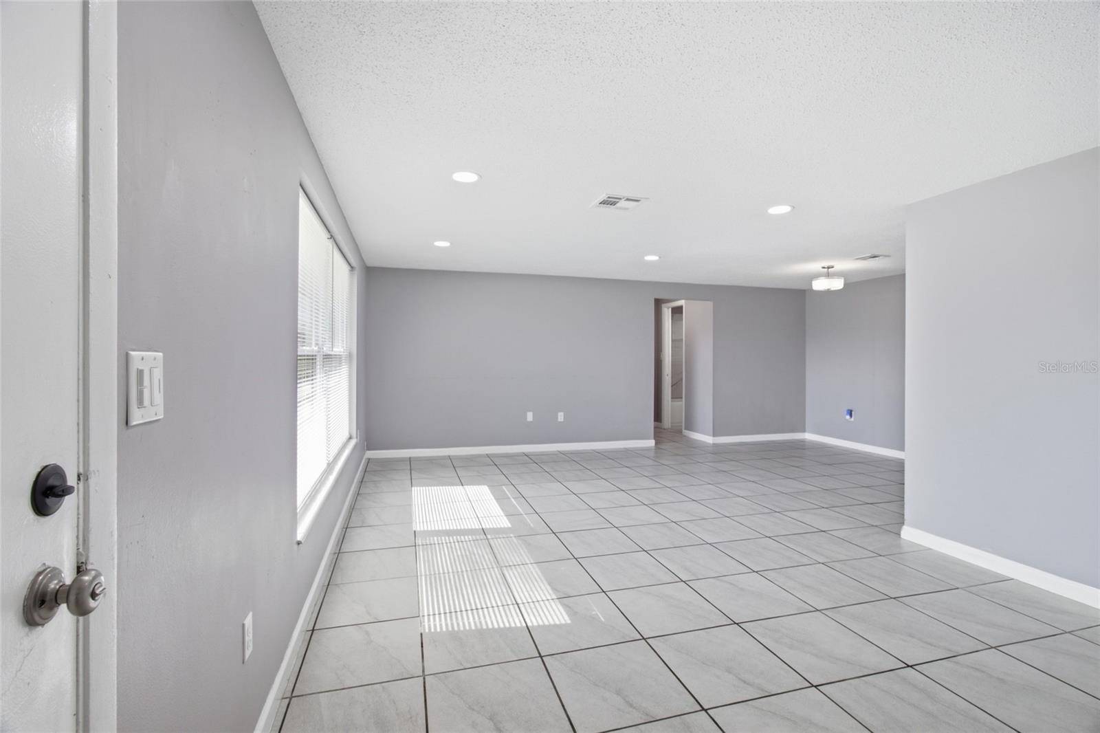 1786 COCONUT DR, Venice, FL 34293
