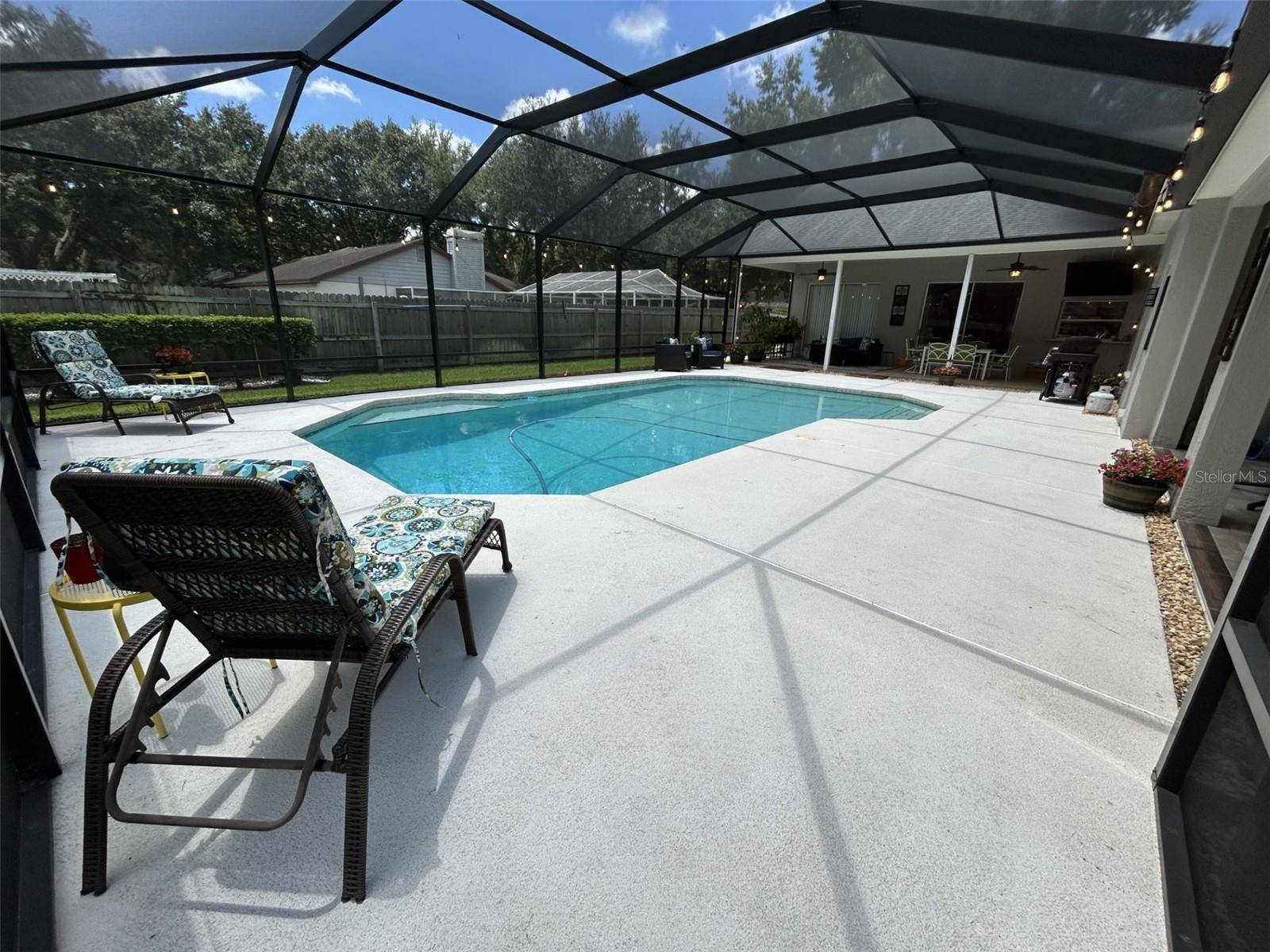 3907 ROLLING TERRACE LN, Valrico, FL 33596
